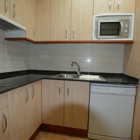Alboran 2 Familias Arysal Apartamento Salou